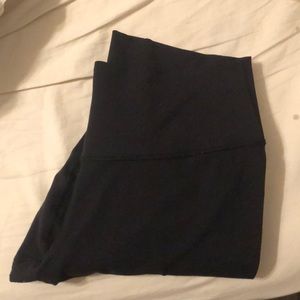 Black lululemon leggings